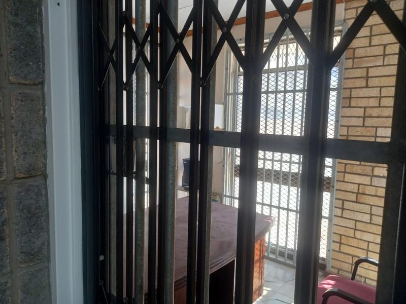 To Let commercial Property for Rent in Korsten Eastern Cape
